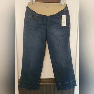 NWT Luxe Essentials Denim jeans maternity size 28